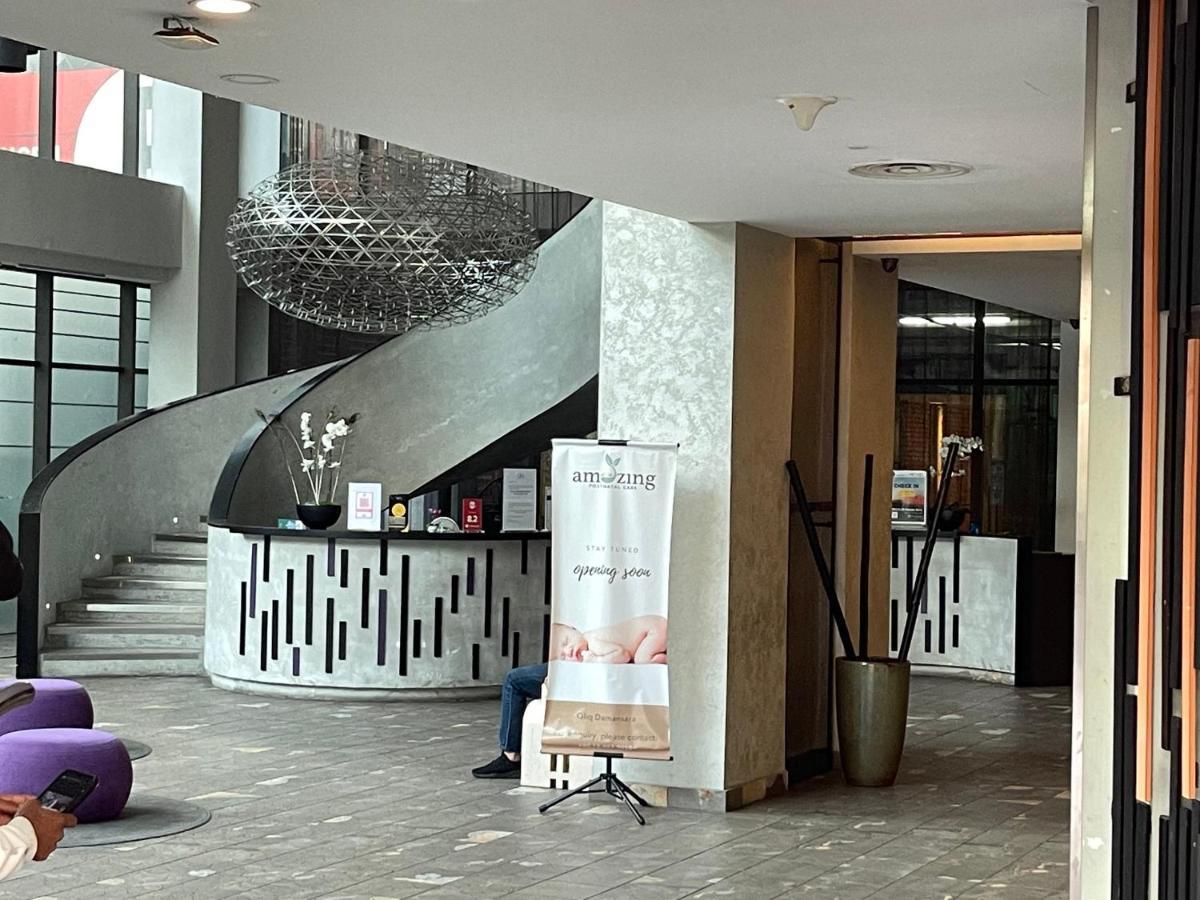 Q Damansara By Trillionz Hotel Петалинг Джая Екстериор снимка